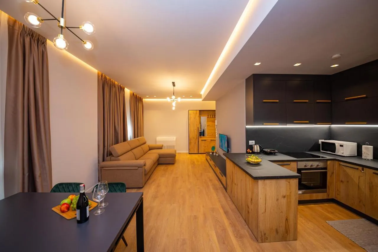 Central Chic Apartments Tirana