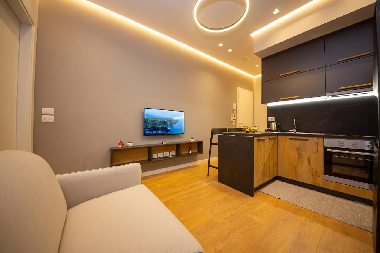 Central Chic Apartments Tirana
