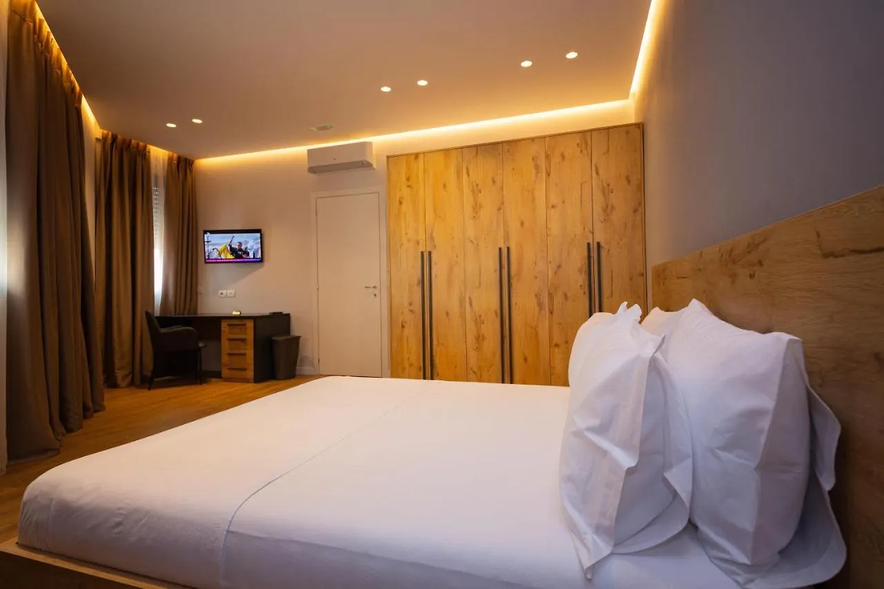 Central Chic Apartments Tirana