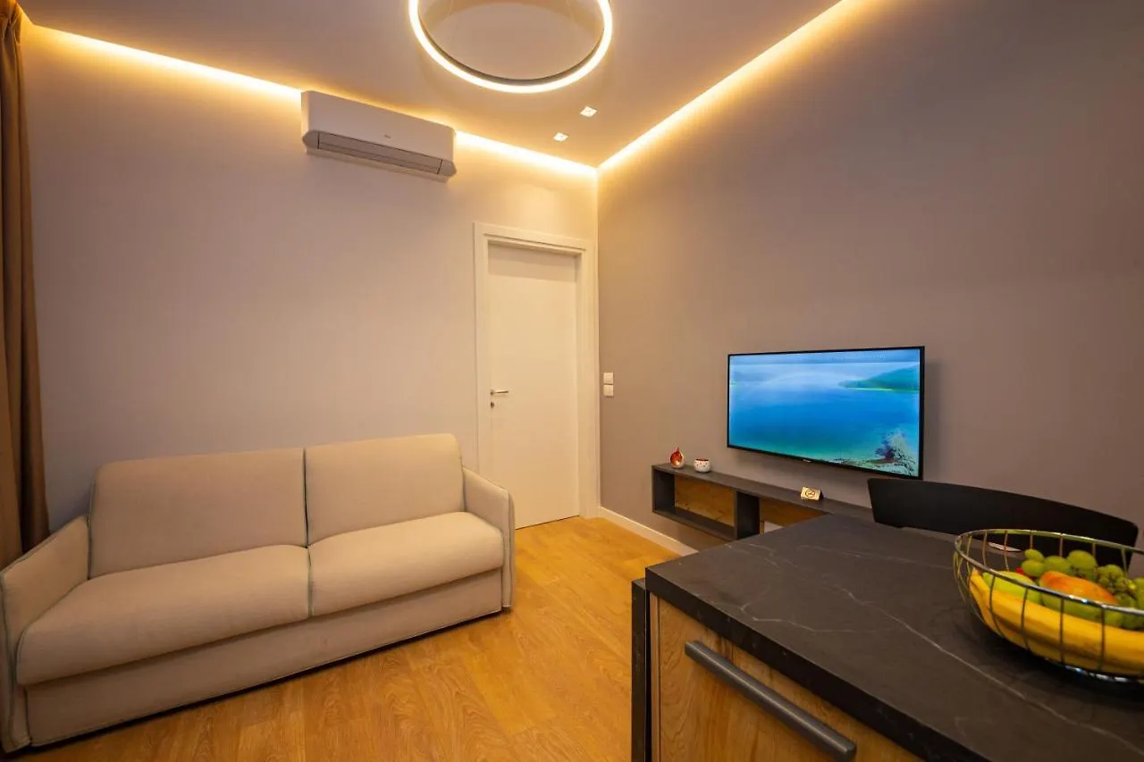 Central Chic Apartments Tirana