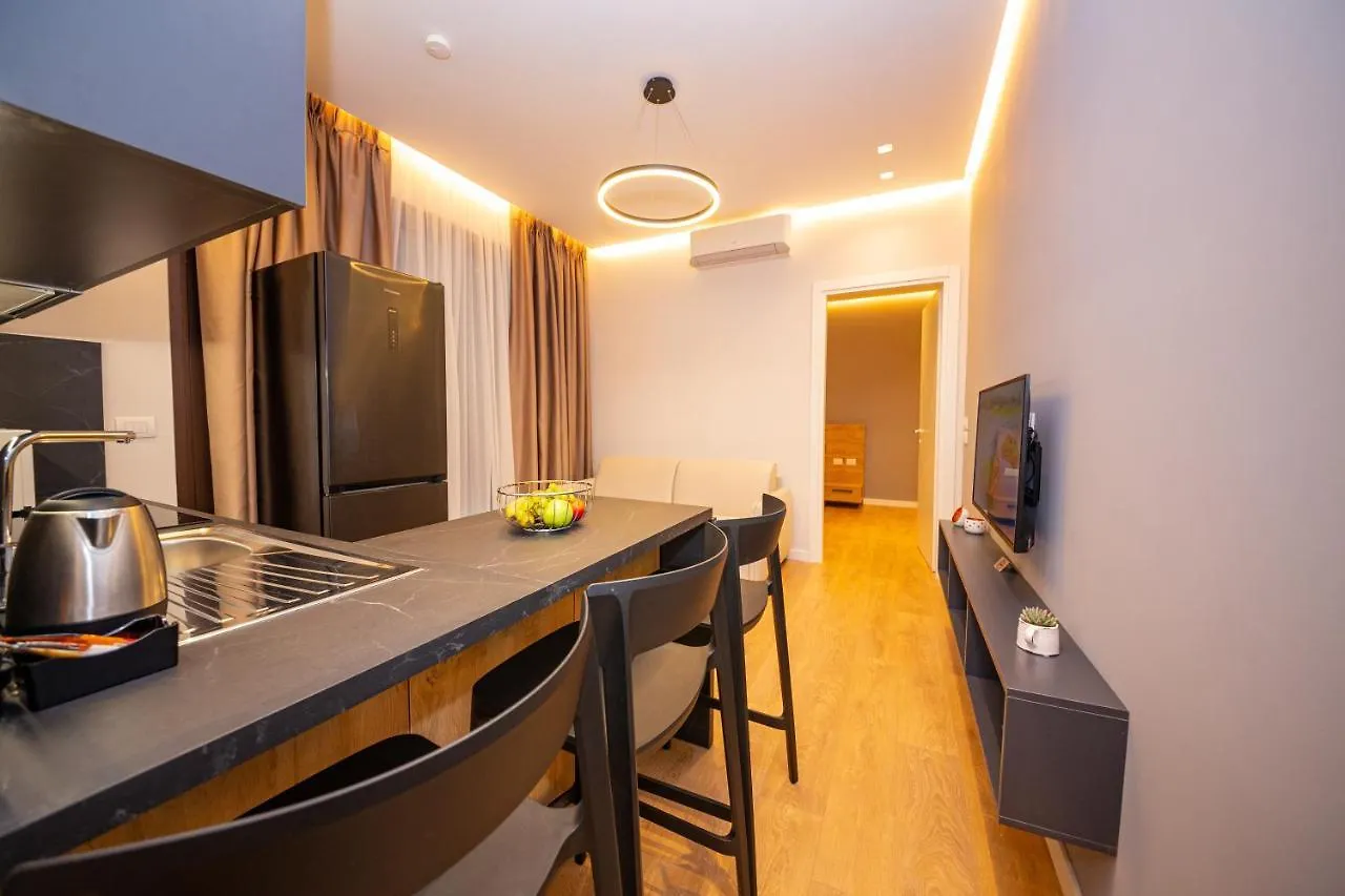 Central Chic Apartments Tirana
