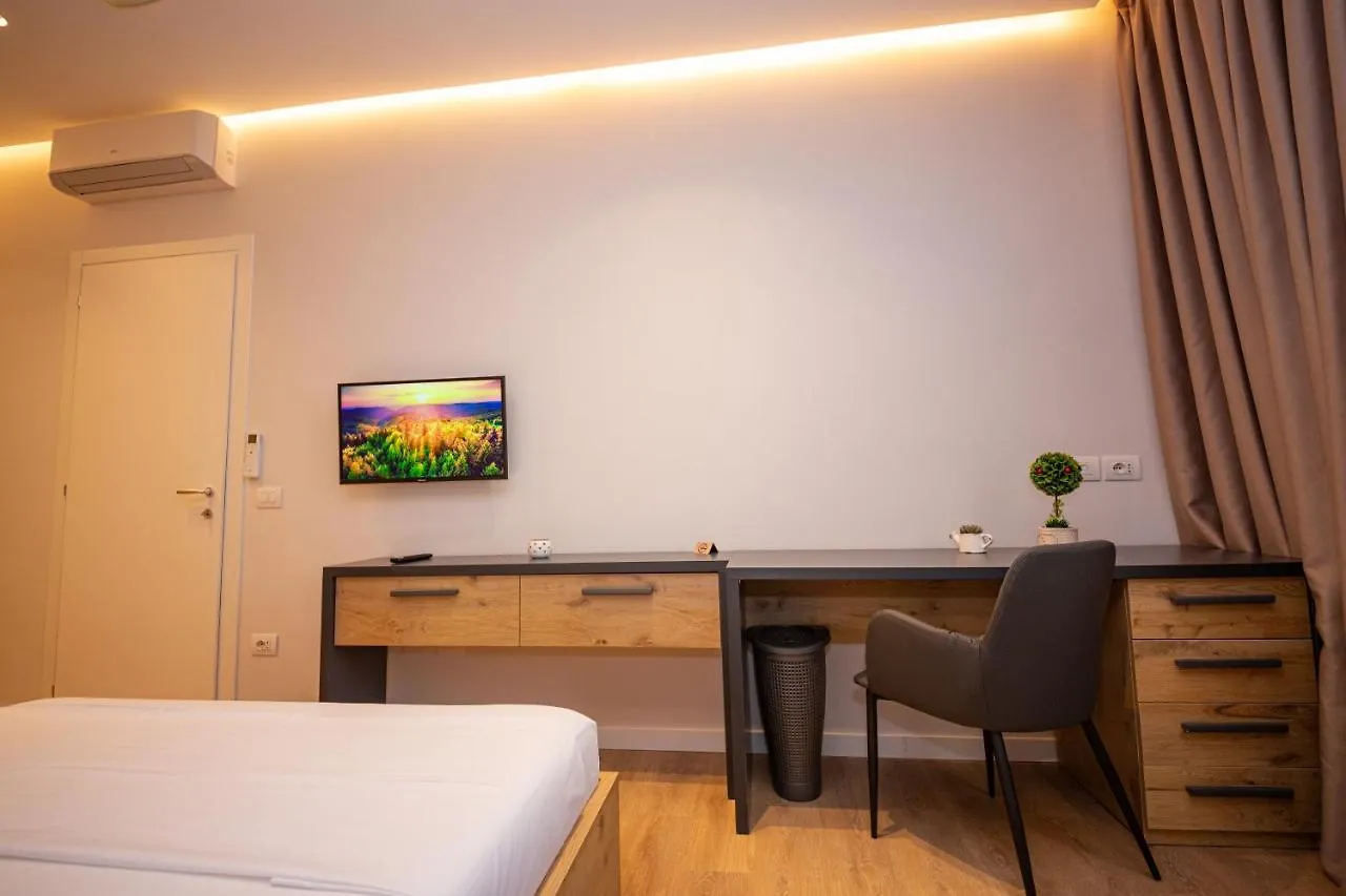 Central Chic Apartments Tirana